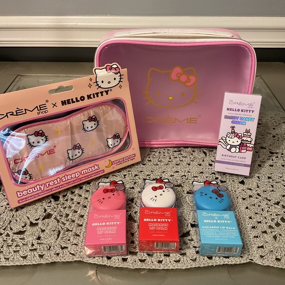 The Crème Shop x Hello Kitty Bundle - Picture 1 of 15